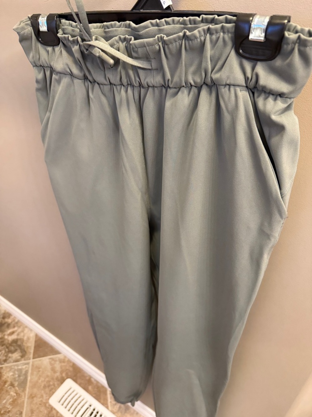 Lululemon Stretch Jogger - Grey Sage - Sz 6